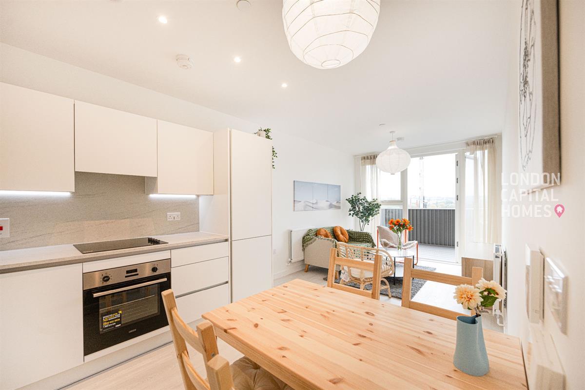 1 bed property in Nuthatch Apartments, 16 Shearwater Drive, London